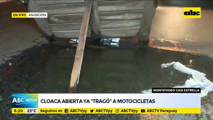 Cloaca abierta en pleno microcentro
