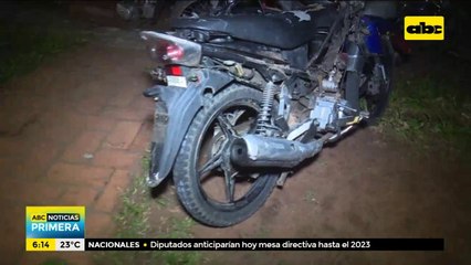 Presuntos moto asaltantes son interceptados