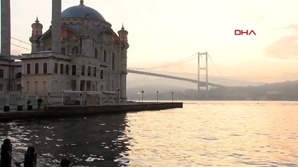 İstanbul Boğazı'nda gemi trafiği çift yönlü askıya alındı