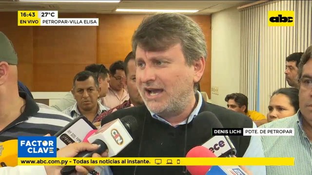 Desde Petropar hablan de mantener precio diferencial, mientras camioneros se mantienen movilizados