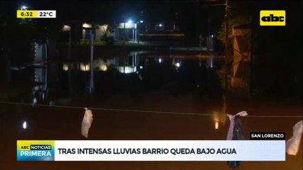 Tras intensas lluvias barrio queda bajo agua