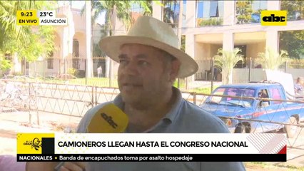 Camioneros llegan hasta el Congreso Nacional