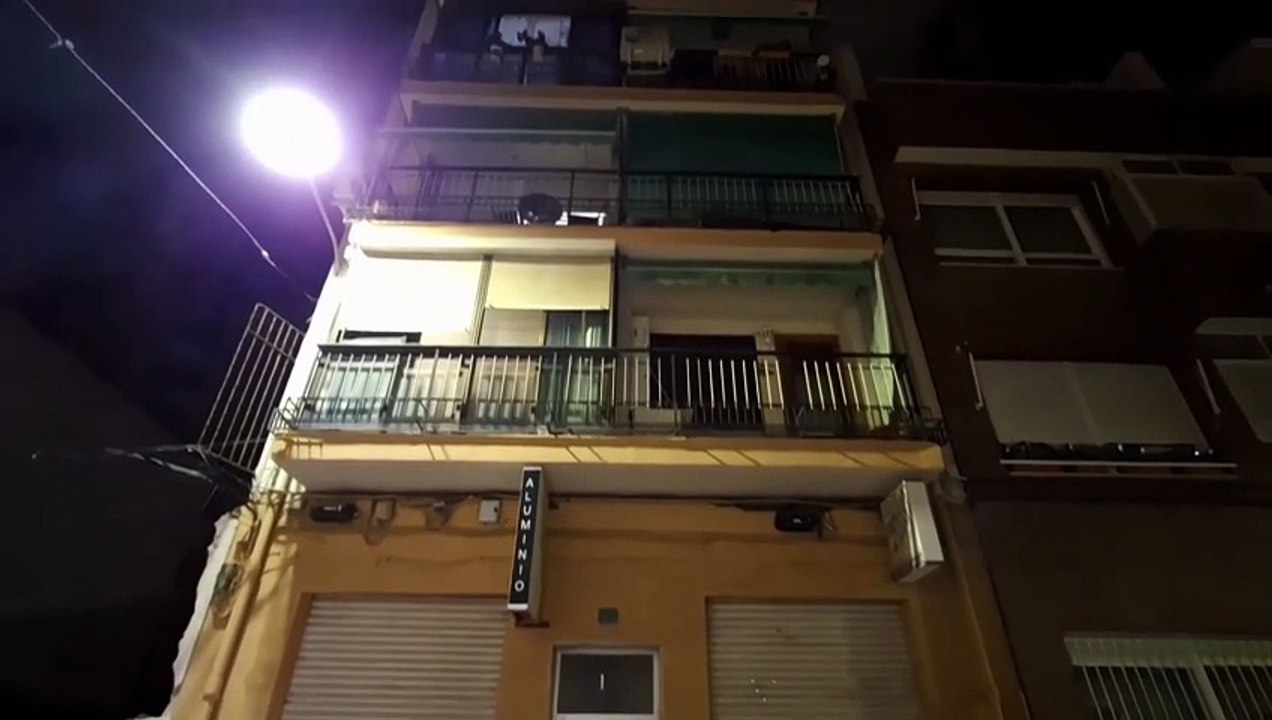 Mata a puñaladas a su pareja de 29 años y luego se ahorca en una vivienda de Alicante