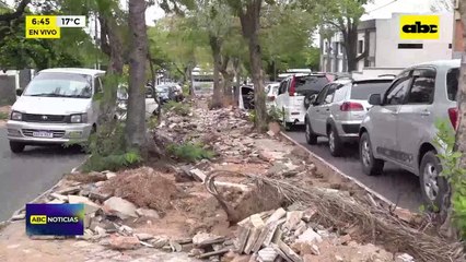 Video: Desorden y atrasos persisten en obras