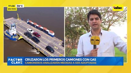 Video: cruzaron los primeros camiones de gas