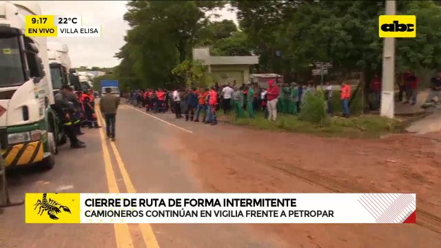 Villa Elisa: Camioneros cierran ruta de forma intermitente frente a Petropar