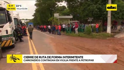 Villa Elisa: Camioneros cierran ruta de forma intermitente frente a Petropar