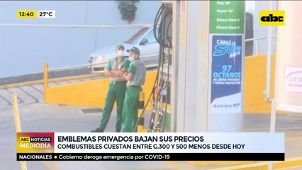 Emblemas privados bajan sus precios