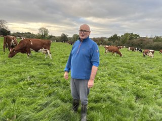 En Irlande, Tom Dunne lance un second site de traite pour un meilleur pâturage