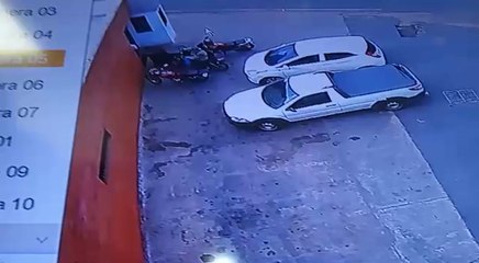 Policía captura en flagrancia a ladrón de moto