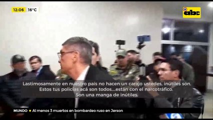 "Son una manga de inútiles"