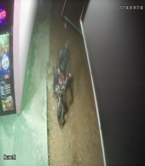 Motochorros asaltan una despensa en Ñemby