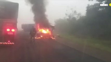 Colisión fatal entre un camión de gran porte y una furgoneta