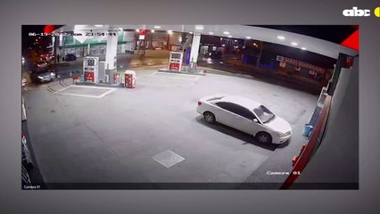Así fue el choque de una camioneta contra gasolinera