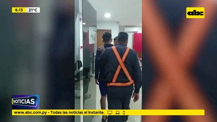 Dos detenidos tras robo de un celular