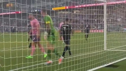 AmarEl gol de Luis Amarilla contra el Everton de Inglaterrailla