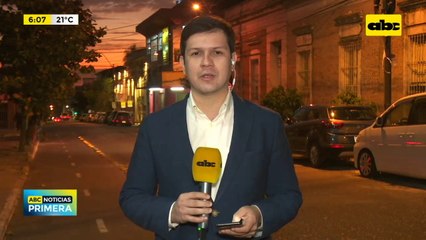 A los machetazos por un caño