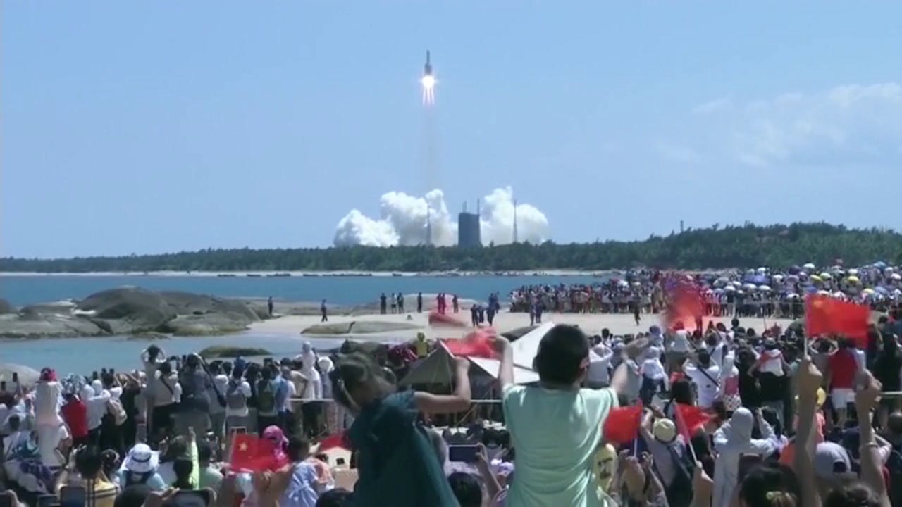 China Lanza Cohete