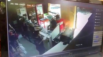 Delincuentes roban panadería de Villa Elisa