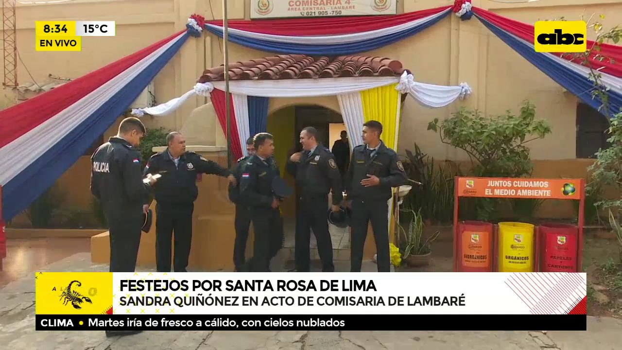 Festejos por Santa Rosa de Lima, patrona de los oficiales de la policía.