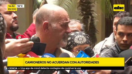 Camioneros no acuerdan con autoridades