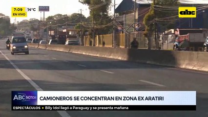 Camioneros se concentran en zona ex Aratirí