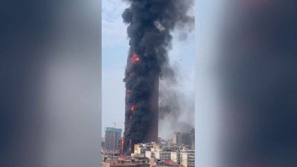 Incendio Edificio China