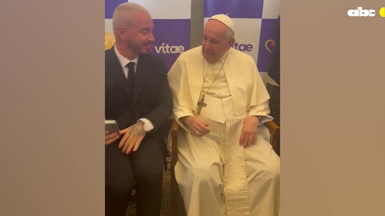 El encuentro entre J Balvin y el Papa Francisco