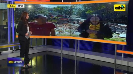 Ex viceministra cartista Marta González derrumba vivienda de humilde vecino