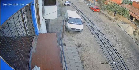 Video: en solo segundos asaltaron a una mujer en Luque