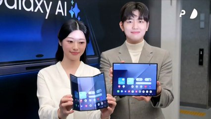 Samsung lanza su primer teléfono plegable triple