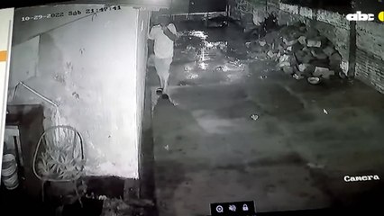 Así un hombre se robó una moto en Fernando de la Mora