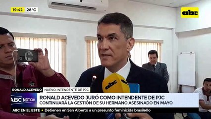 Ronald Acevedo juró como intendente de PJC