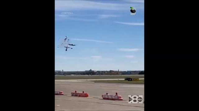 Aviones Chocan En Exhibición Aérea En Dallas Estados Unidos