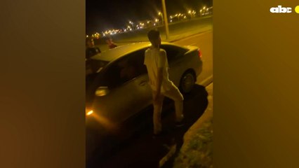 Momento que interceptan el supuesto bolt donde estaría el televisor y la prenda que usó para cometer el robo.