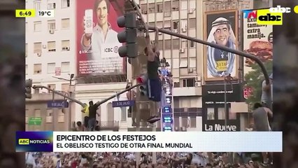 Más jóvenes se terminaron colgando del semáforo