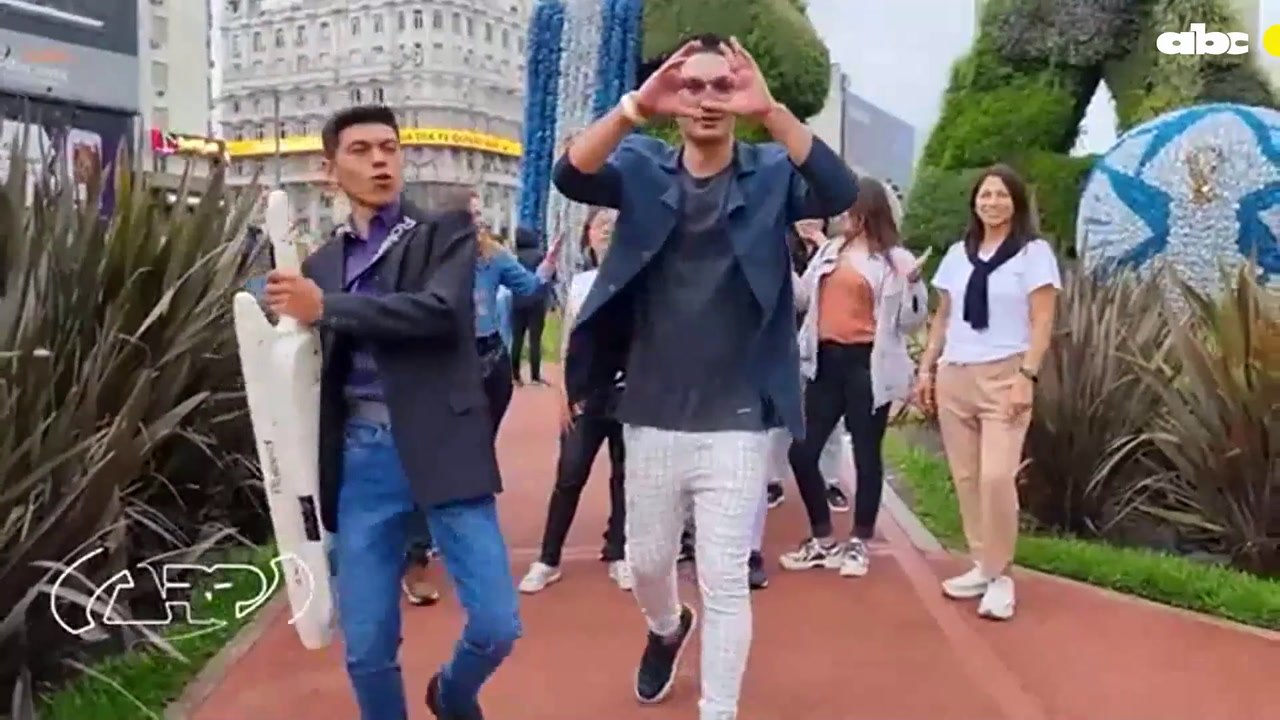 Alder Alcides anuncia la llegada de la navidad