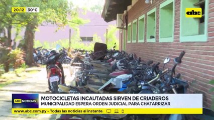 Predio de la PMT con chatarras estacionadas