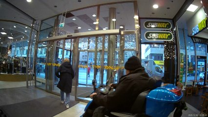 Hemåt efter att ha varit innne på Gallerian Krämaren i Örebro 2 Dec. 2025