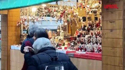 Milano, in piazza Duomo torna il tradizionale mercatino di Natale