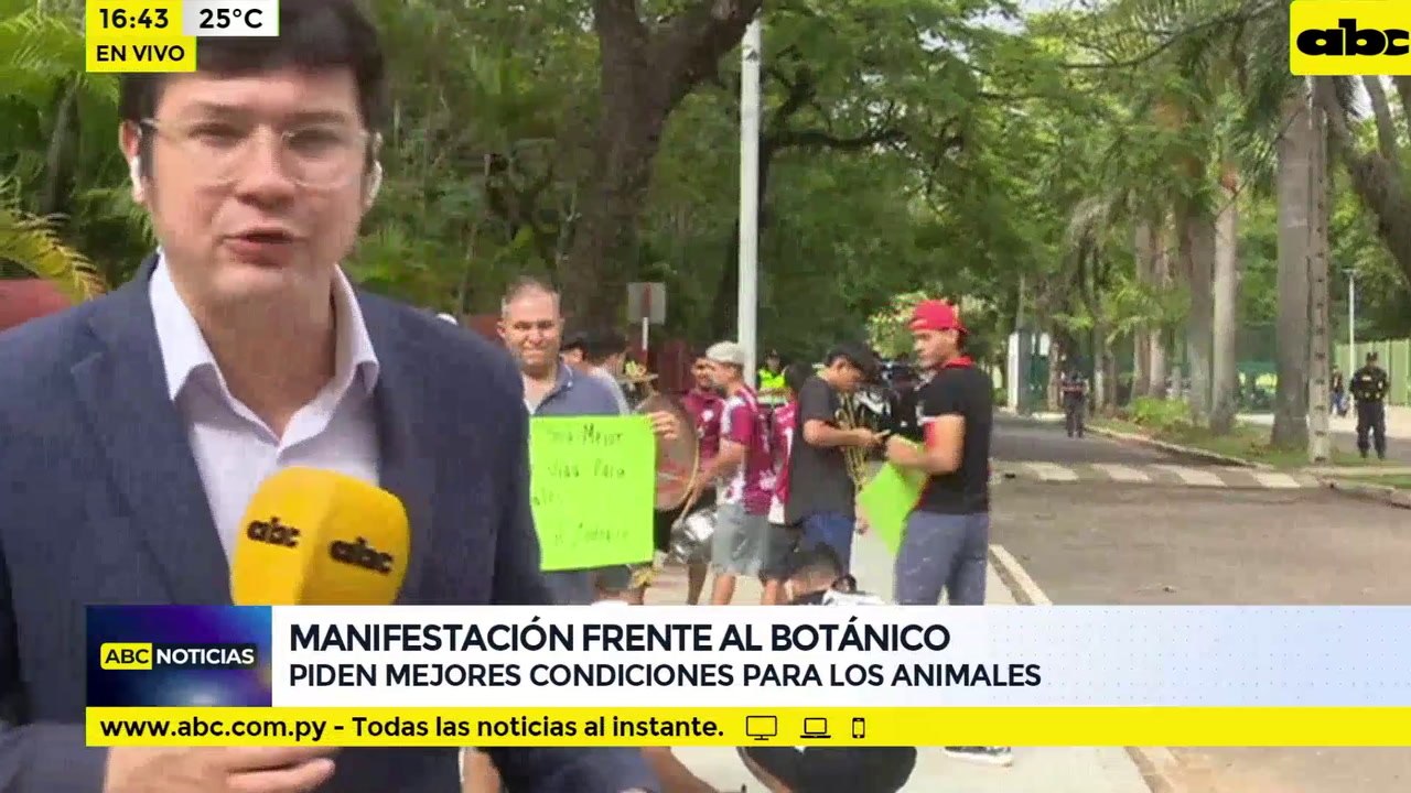Manifestación frente al Botánico