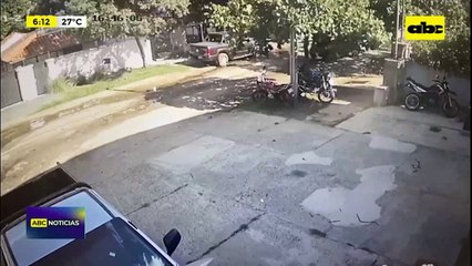 26 segundos bastaron para robar una moto