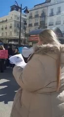 Lectura De Manifiesto Exigiendo Justicia Para Romina Núñez