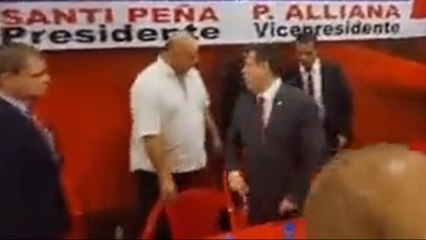 Horacio Cartes habría increpado a Santiago Peña por llegar tardes a un acto con funcionarios de la ANNP.