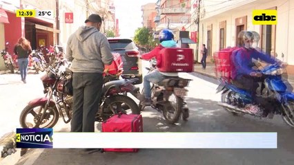 Deliverys no pagarán para estacionar dice Mora
