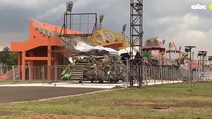Temporal de ayer daño carros destaques de un Club que participa del Carnaval Encarnaceno.