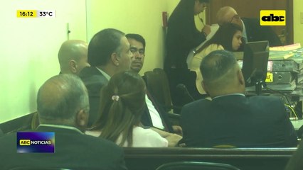 Díaz V. recusa a tribunal y posterga juicio