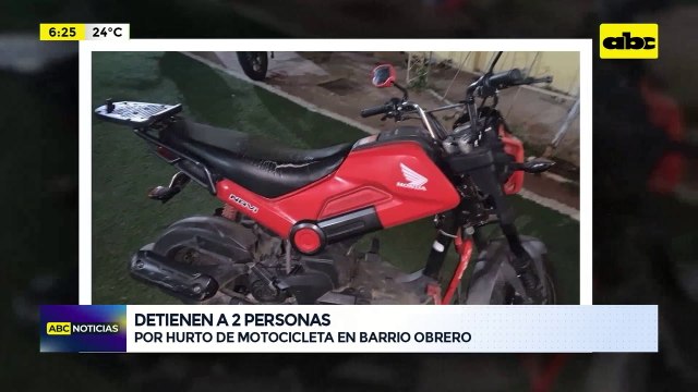 Video: Detienen a 2 personas por hurto de motocicleta en Barrio Obrero