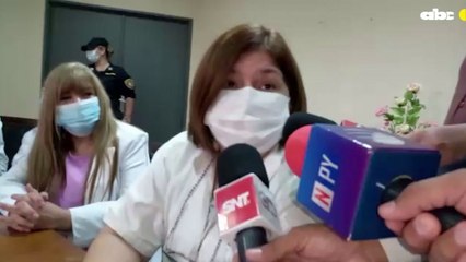 Estado de salud del bebé cuya madre dio a luz en el piso del Hospital Nacional