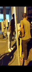 Acalorada Discusión De Villalba Con Uno De Los Ocupantes Del Vehículo Mal Estacionado.